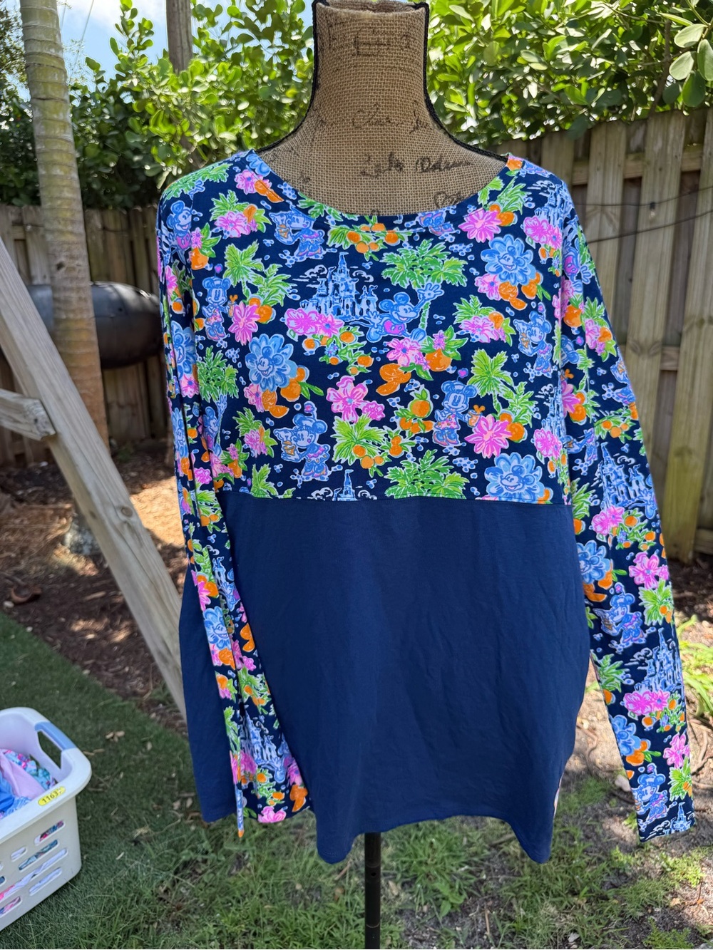 Lilly Pulitzer Finn tops size XL NWOT missing size tag